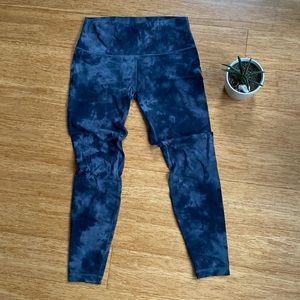 Lulu Lemon High Waisted Tie Dye Leggings Size. 10, Inseam 28
